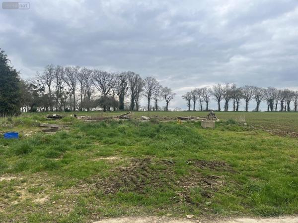 Terrain à Batir à vendre à Taupont dans le Morbihan (56800), ref : VT135-56044