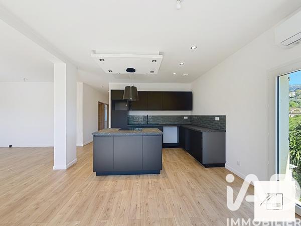 Appartement à vendre 4 pièces 88,58 m² Grasse