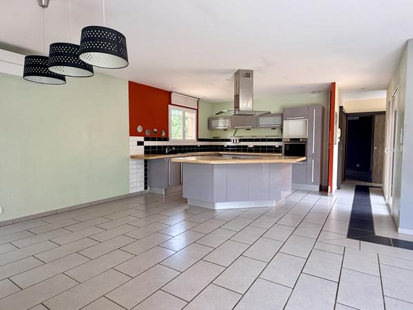 Maison contemporaine de plain-pied – Lumineuse et beaux volumes - Villasavary (11150)