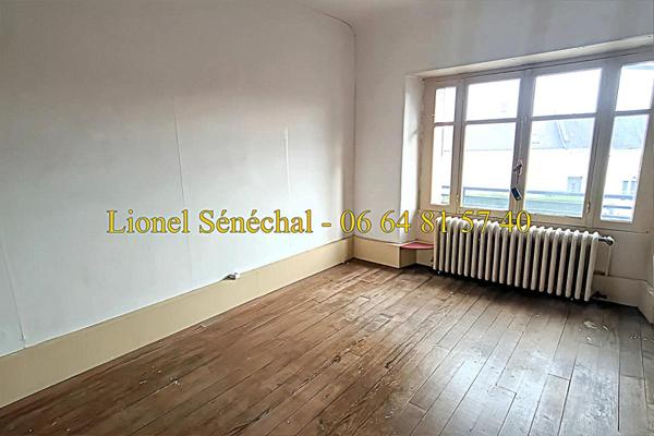 Maison en cours de rénovation de 5 pièces de 115 m2  sur une parcelle de plus de 500 m2