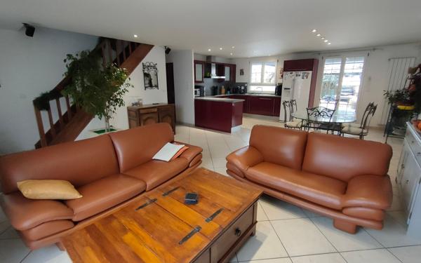 Maison à vendre    7 pièces • 150 m2 Fontenay-Trésigny