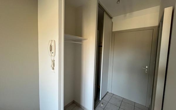 Appartement à louer    1 pièce •  Castres