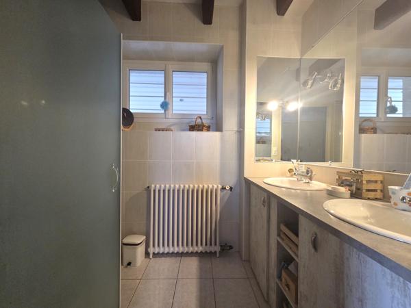 VALLET MAISON 4 CHAMBRES