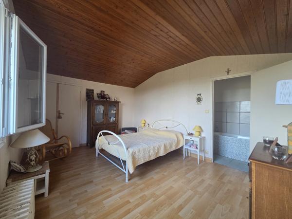 VALLET MAISON 4 CHAMBRES