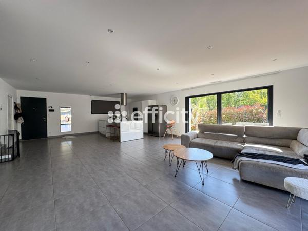 Maison 5 pièces - 150 m² Exclusivité efficity