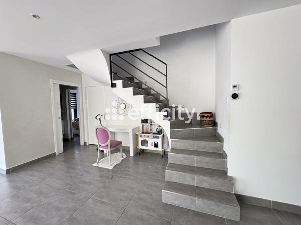 Maison 5 pièces - 150 m² Exclusivité efficity