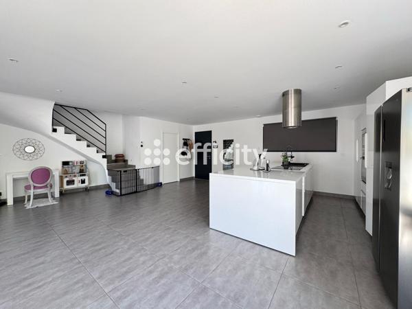 Maison 5 pièces - 150 m² Exclusivité efficity