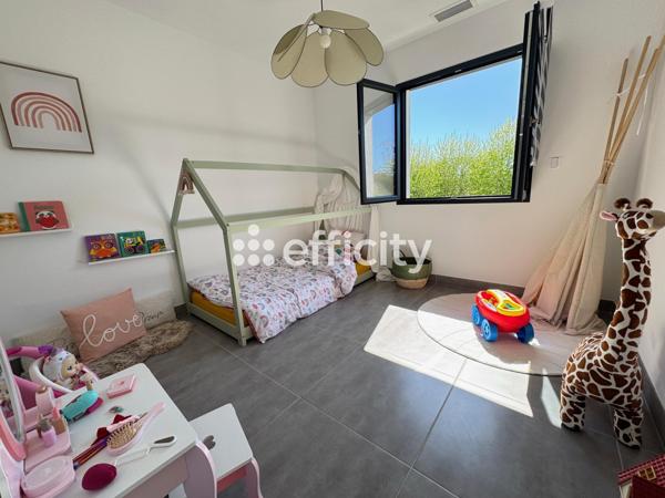 Maison 5 pièces - 150 m² Exclusivité efficity