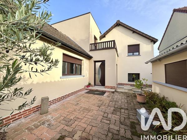 Maison à vendre 5 pièces 127 m² Saint-Cyr-l'École