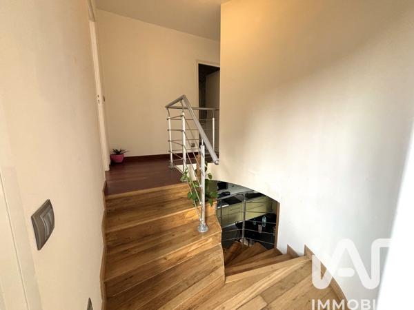 Maison à vendre 5 pièces 127 m² Saint-Cyr-l'École