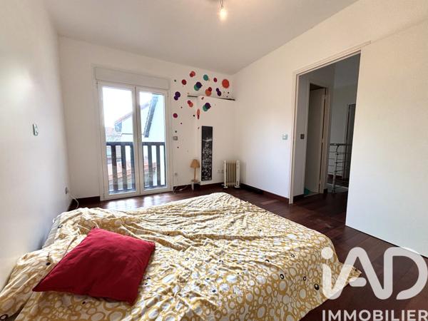 Maison à vendre 5 pièces 127 m² Saint-Cyr-l'École
