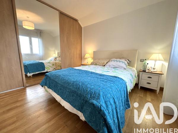 Maison à vendre 5 pièces 127 m² Saint-Cyr-l'École