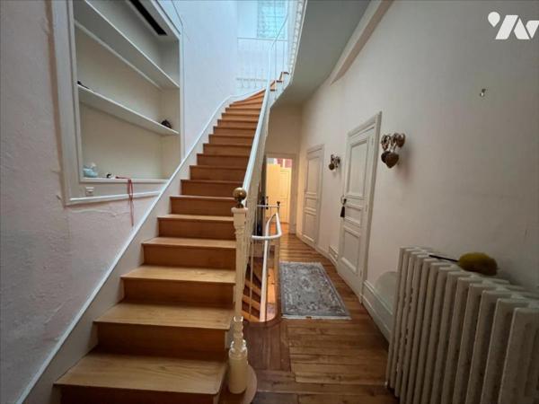 Immeuble entier de 4 lots avec garage situé au MANS - quartier REPUBLIQUE - VISITATION
