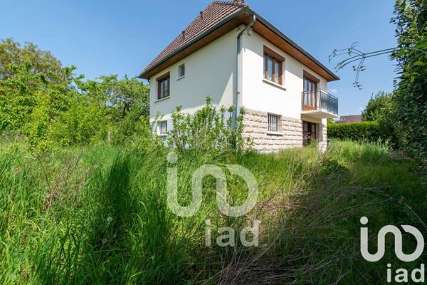 Maison 3 pièces de 55 m² à Chanteloup-les-Vignes (78570)