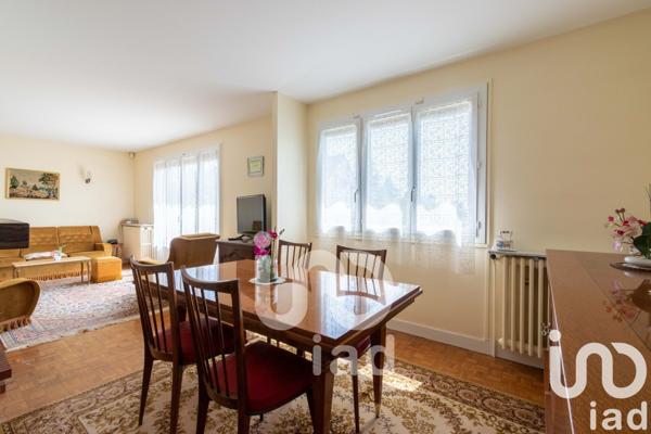 Maison 3 pièces de 55 m² à Chanteloup-les-Vignes (78570)