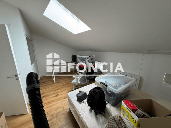 Location Appartement 3 pièces 69.8 m² - 2-4 RUE SIMONE DE BEAUVOIR Lyon 69007