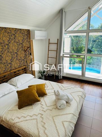 Appartement , 3  chambres rénové et meublé avec piscine