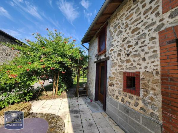 Maison à louer 3 pièces 85m² Cognac-la-Forêt (87310)