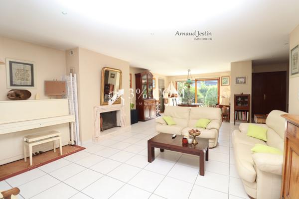 Maison 6 pièce(s) 5 chambre(s) 174.36 m²