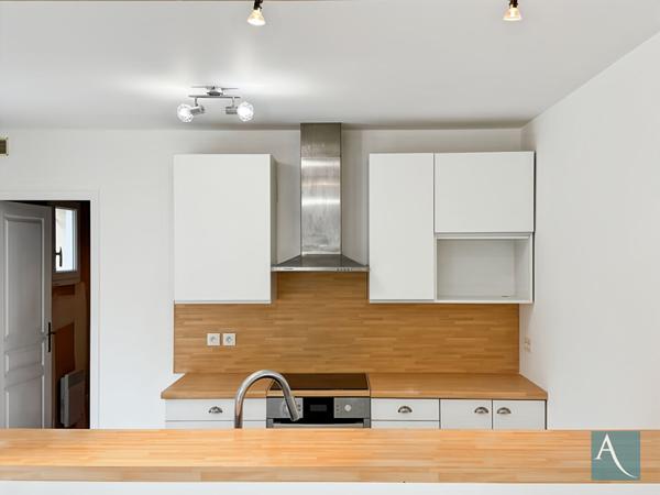 Maison contemporaine de 160 m² au sol Terrain 826 m² 4 chambres Saint-Germain-lès-Arpajon