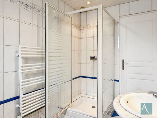 Maison contemporaine de 160 m² au sol Terrain 826 m² 4 chambres Saint-Germain-lès-Arpajon