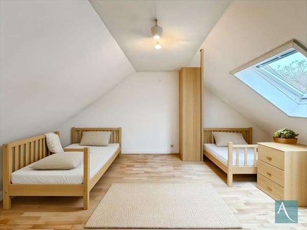 Maison contemporaine de 160 m² au sol Terrain 826 m² 4 chambres Saint-Germain-lès-Arpajon