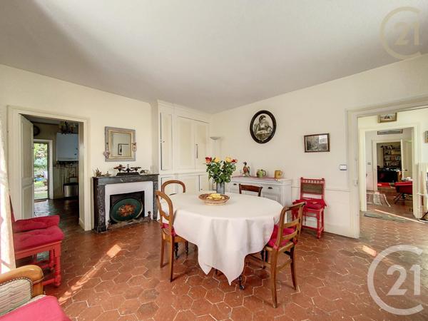 Maison à vendre  10 pièces - 220,48 m2 PRINGY - 77