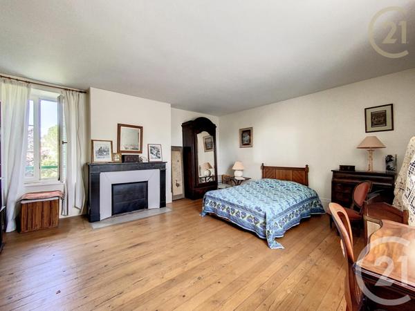 Maison à vendre  10 pièces - 220,48 m2 PRINGY - 77