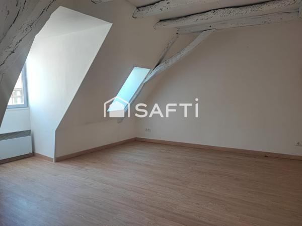 Appartement centre ville, 2 chambres, rénové