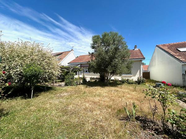 Maison Orvault plain-pied jardin 600m² PETIT-CHANTILLY