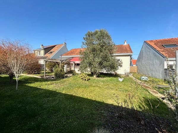 Maison Orvault plain-pied jardin 600m² PETIT-CHANTILLY