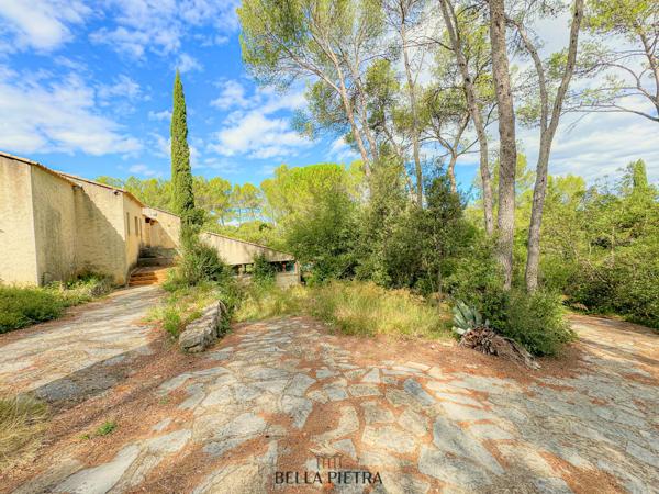 Montferrier-sur-Lez (34980) Terrain de 4400m² à MONTFERRIER-SUR-LEZ