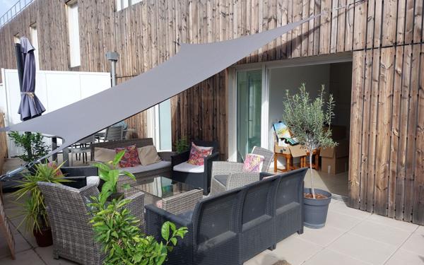 Appartement à vendre    2 pièces • 51 m2 Marseille 8