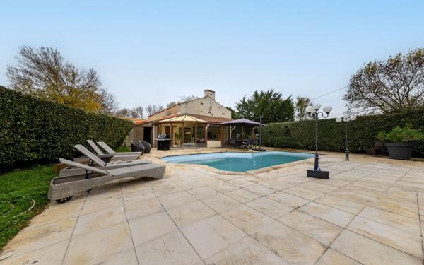 Maison à vendre    4 pièces •  Le Thou