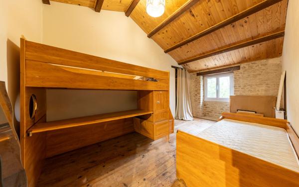 Maison à vendre    4 pièces •  Le Thou