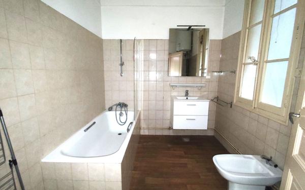 Appartement à vendre    3 pièces • 92 m2 Avignon