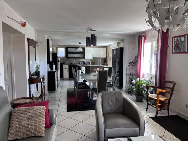 Maison 276 120 € Azay-sur-Cher 4 p 104 m² DPE C