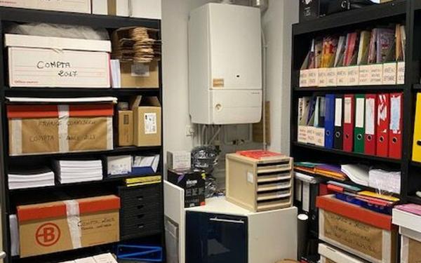 Immeuble à vendre    3 pièces • 100 m2 Rochefort