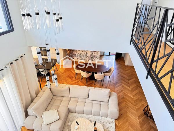 Maison contemporaine 4 chambres, une mezzanine, un cellier, un garage