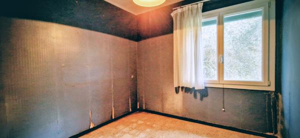 maison plain pied sur 426 m² de terrain Bollène (84500)