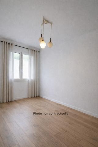 maison plain pied sur 426 m² de terrain Bollène (84500)
