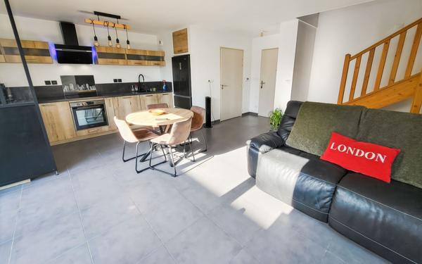 Maison à vendre    3 pièces • 59,79 m2 Marignane