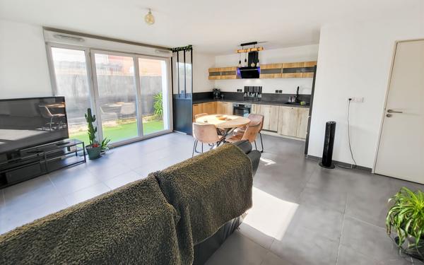 Maison à vendre    3 pièces • 59,79 m2 Marignane