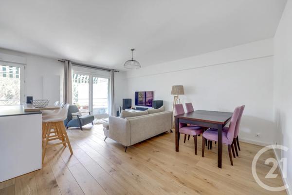Appartement F3 à vendre  3 pièces - 66,06 m 2   MONTROUGE  - 92
