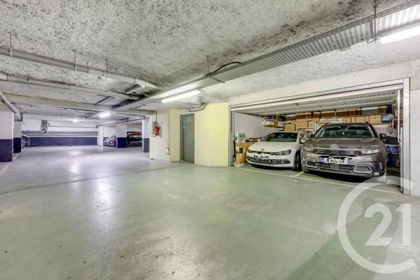 Appartement F3 à vendre  3 pièces - 66,06 m 2   MONTROUGE  - 92