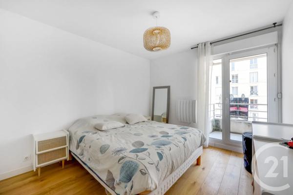 Appartement F3 à vendre  3 pièces - 66,06 m 2   MONTROUGE  - 92