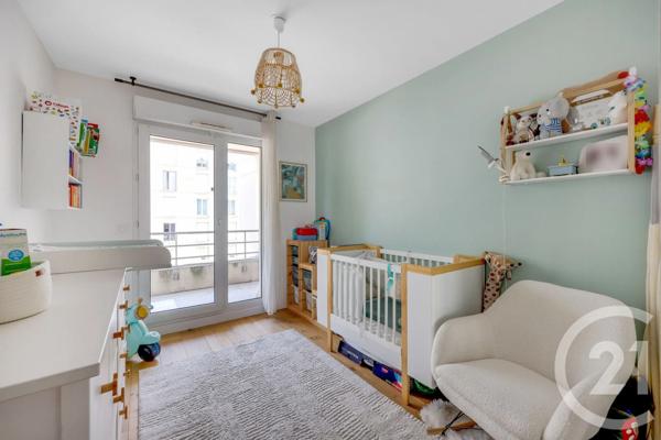Appartement F3 à vendre  3 pièces - 66,06 m 2   MONTROUGE  - 92