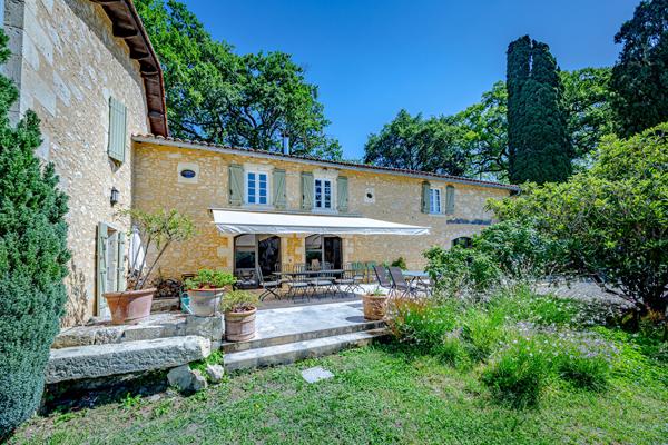 A vendre Demeure en Pierre de prestige proche Auch avec Piscine sans vis a vis