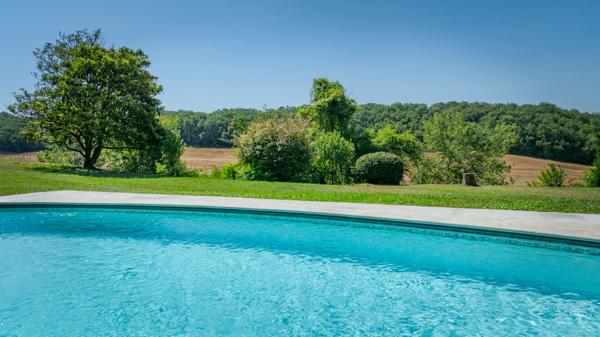 A vendre Demeure en Pierre de prestige proche Auch avec Piscine sans vis a vis