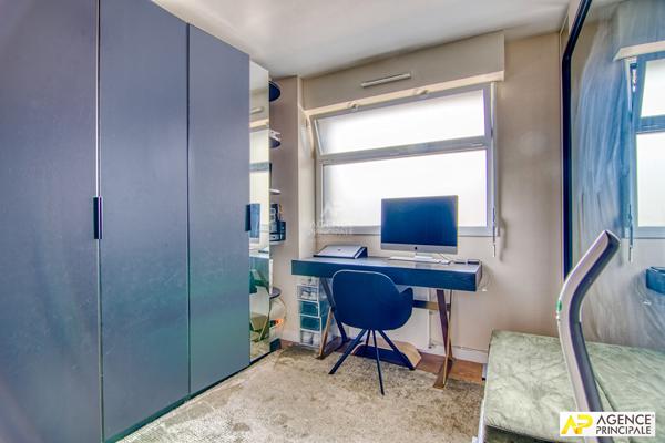 Versailles Notre-Dame Appartement 4 pièces 69.45 m² carrez avec terrasse de 27 m² 770 000 € **  - Référence  28263